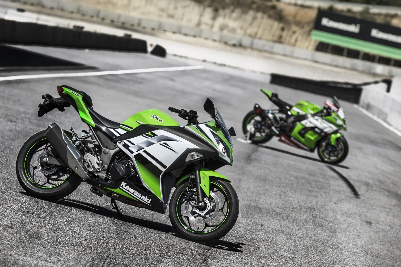 Spy shots: 2015 KTM 1290 Super Adventure spotted