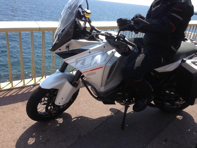 Spied: Naked Suzuki GSX-S1000