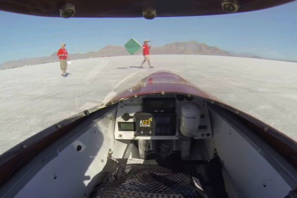 242mph electric sidecar breaks three land speed records