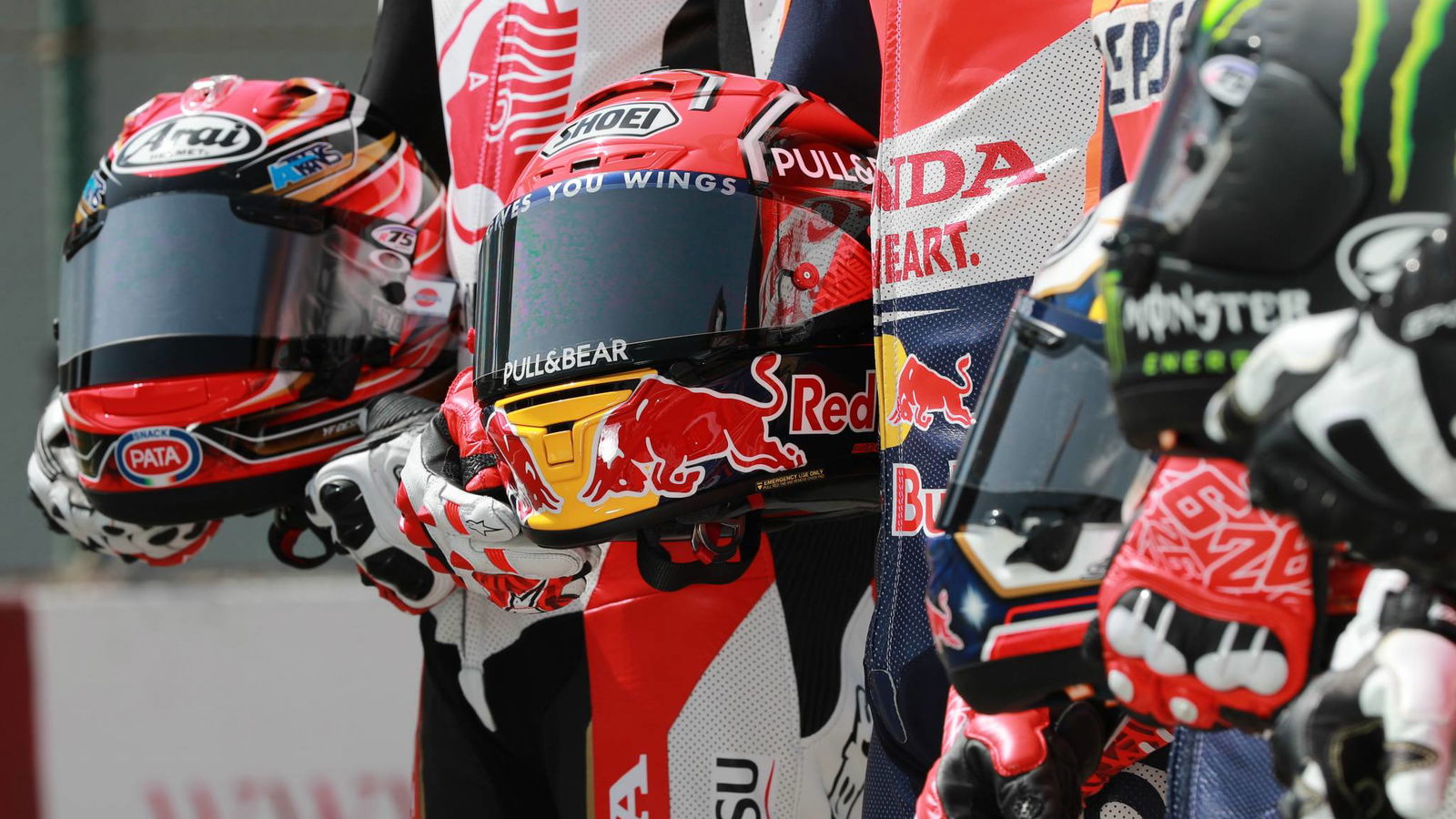 FIM helmet homologation rules delayed until June