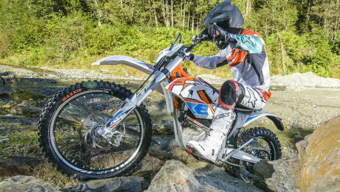 And the best thing about KTM’s 22hp Freeride E: It’s somehow learner-legal