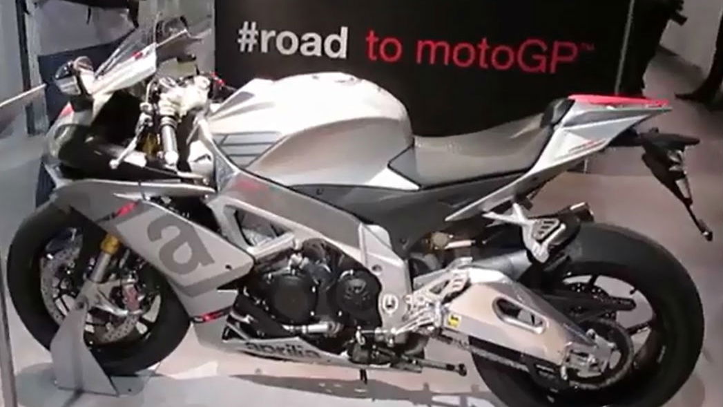 Aprilia RSV4 RR walk-around