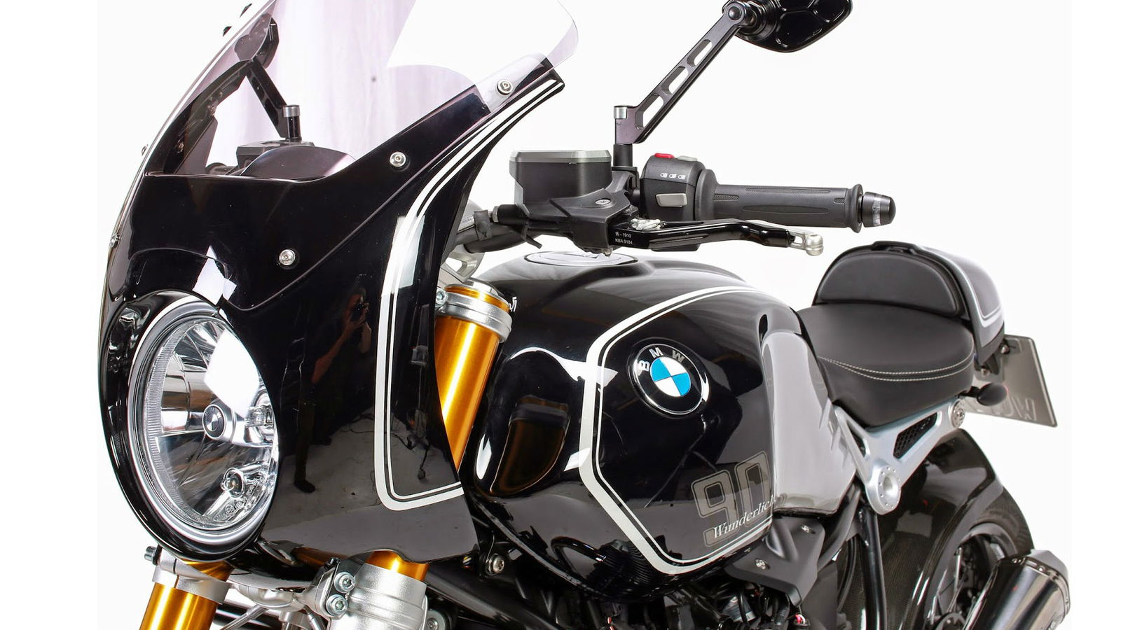 New: BMW R nineT Daytona fairing from Wunderlich