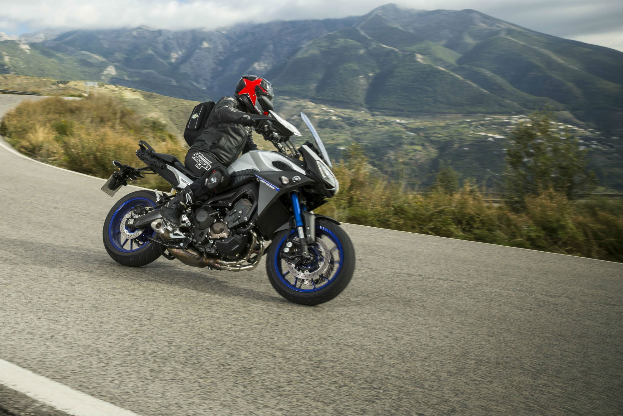 Yamaha mt 09 on sale off road