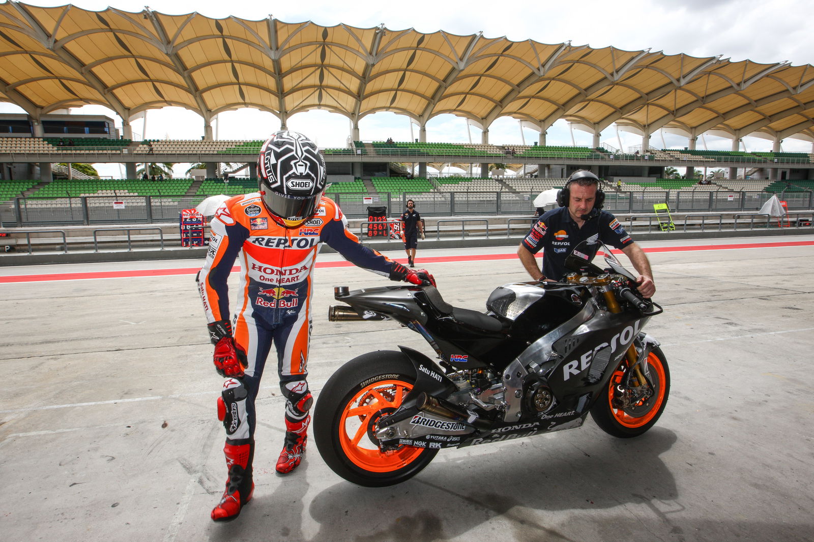 'Positive' second MotoGP test day says Aprilia manager