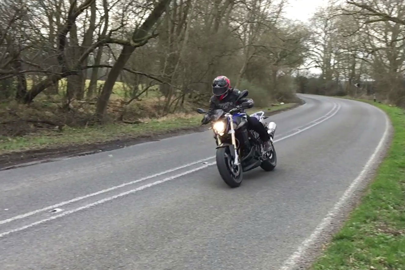 Video: Kawasaki Ninja H2 and H2R review