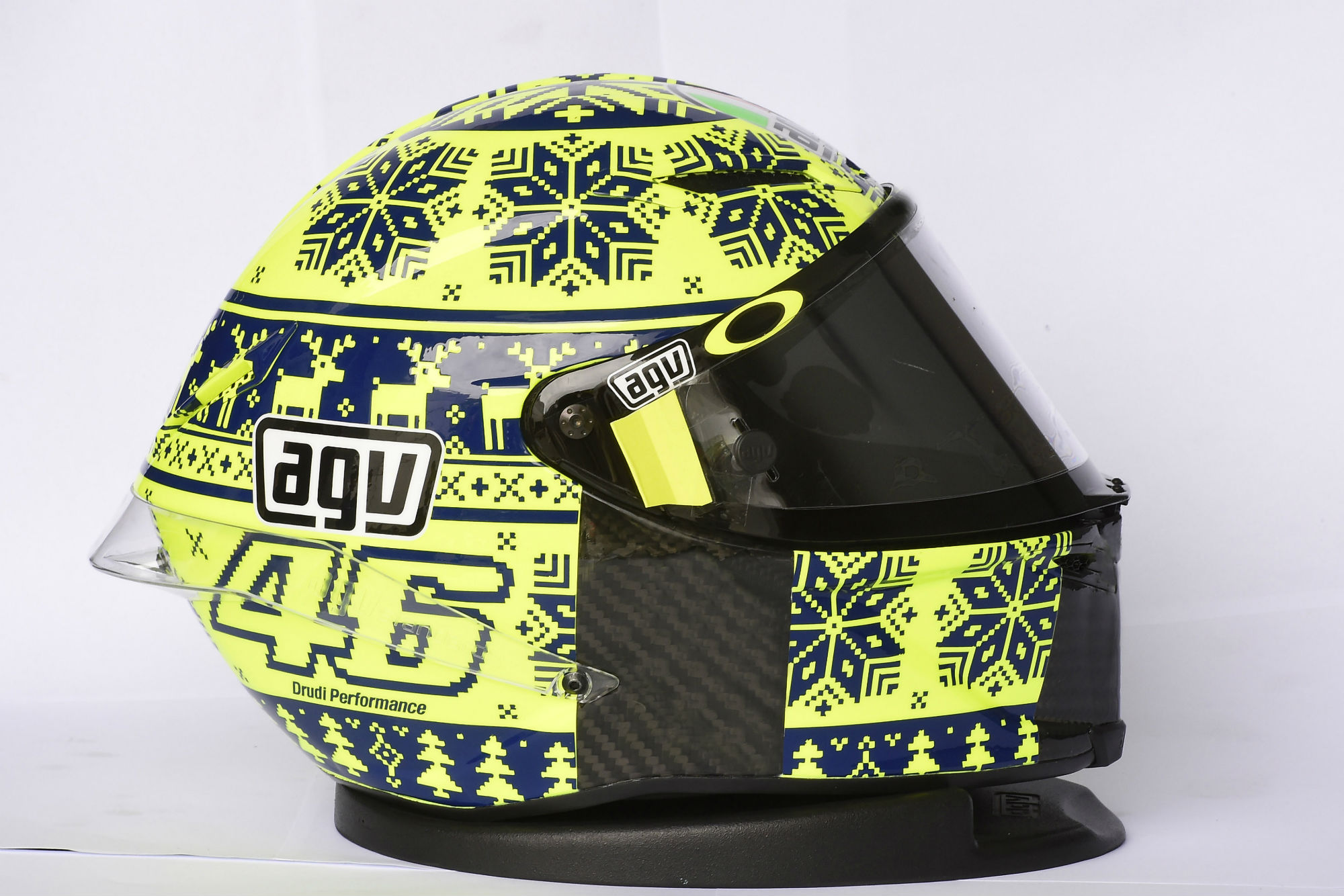 New: Valentino 'Winter Test' replica AGV helmet Visordown