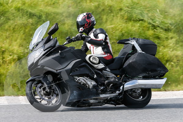 Spied: BMW K1600 ‘bagger’