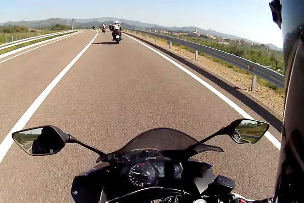 Video review: Yamaha R3 road and track test