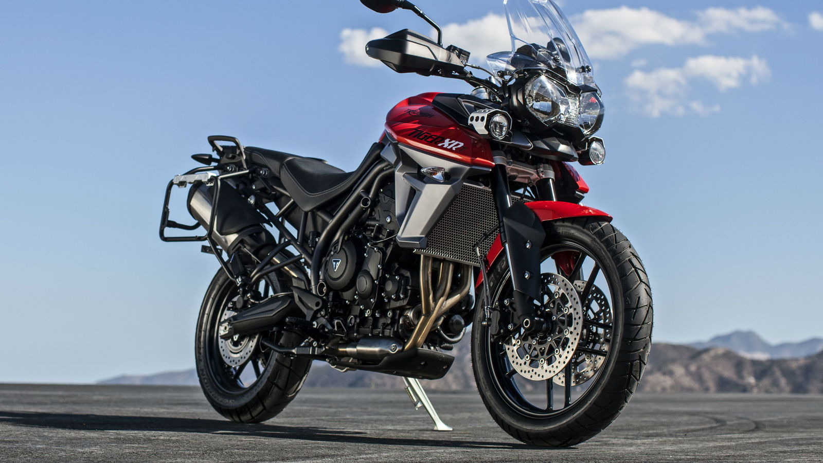 Two new Triumph Tiger 800 models revealed