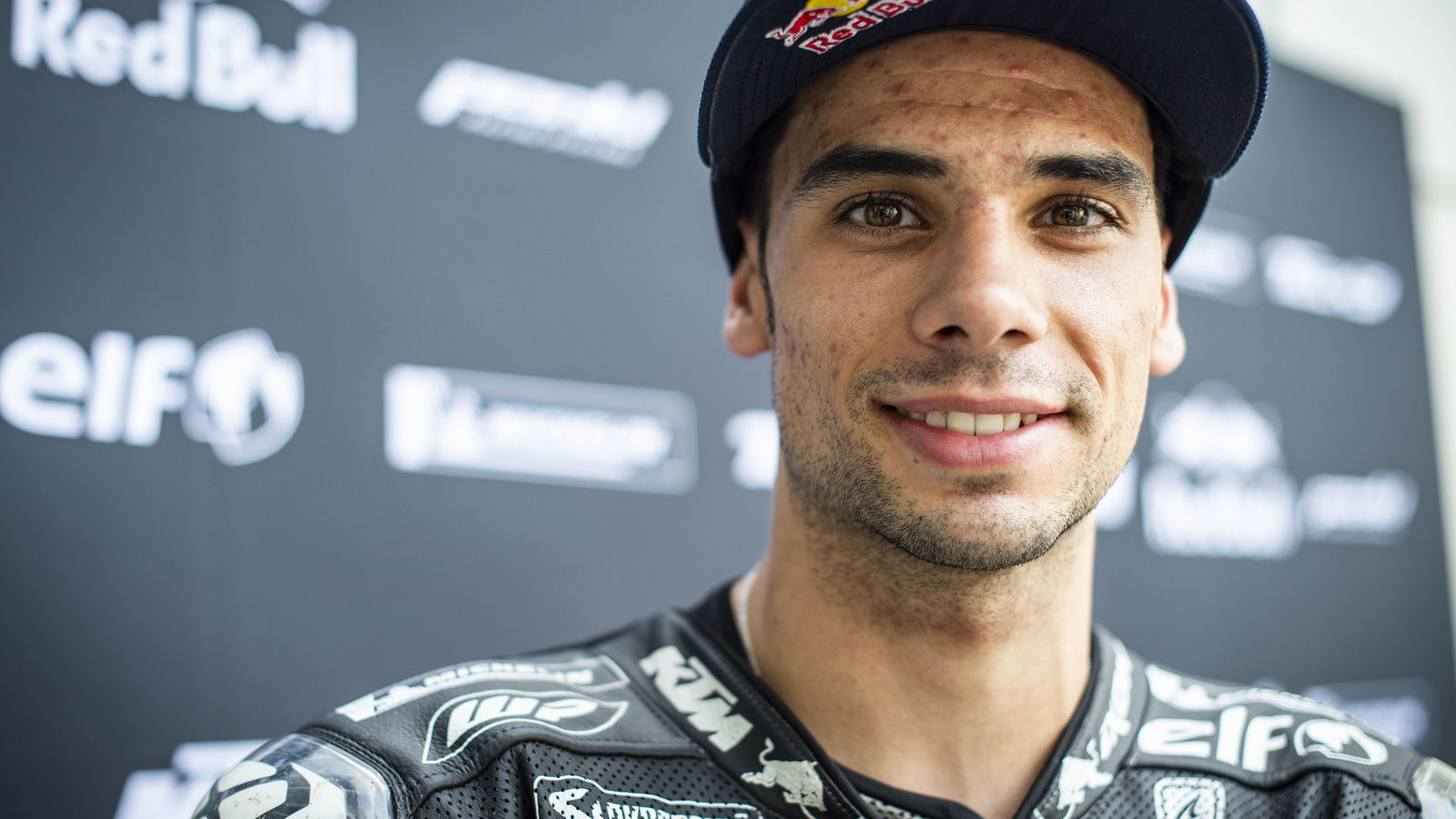 'Good step' puts Oliveira close to top KTM of Zarco