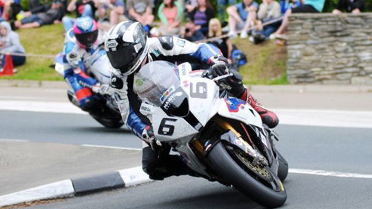 IOMTT: Michael Dunlop leaves Milwaukee Yamaha for BMW