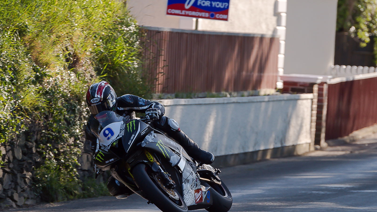 IOMTT: Supersport race one results