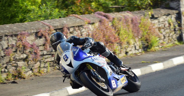 William Dunlop crashes out of TT 2015