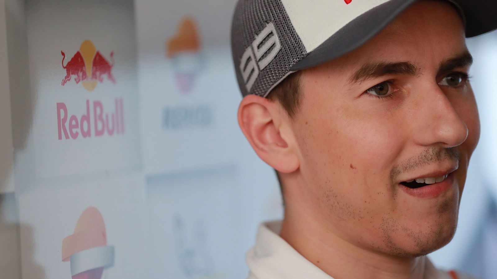 MotoGP Gossip: Lorenzo made “rookie”, “unintelligent” mistake