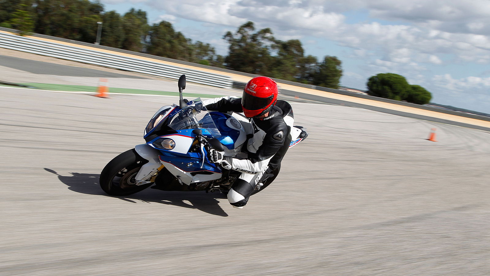 BMW offers retro-fit cornering ABS for S1000RR
