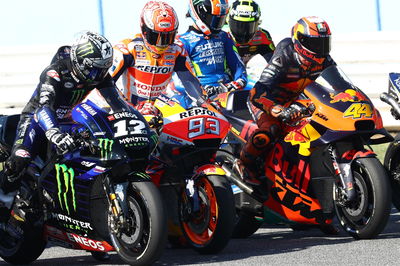 MotoGP practice start (1200)