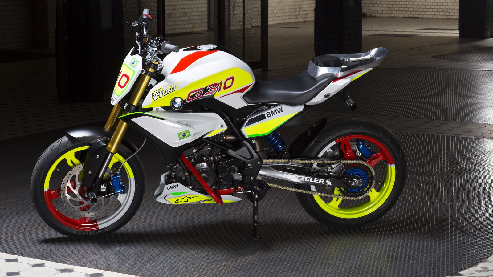 BMW's new 300cc bike revealed in concept form