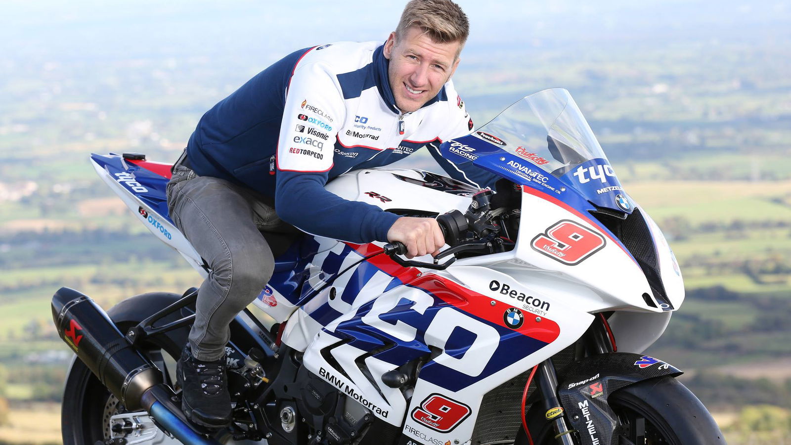Tyco BMW announces Hutchinson for 2016