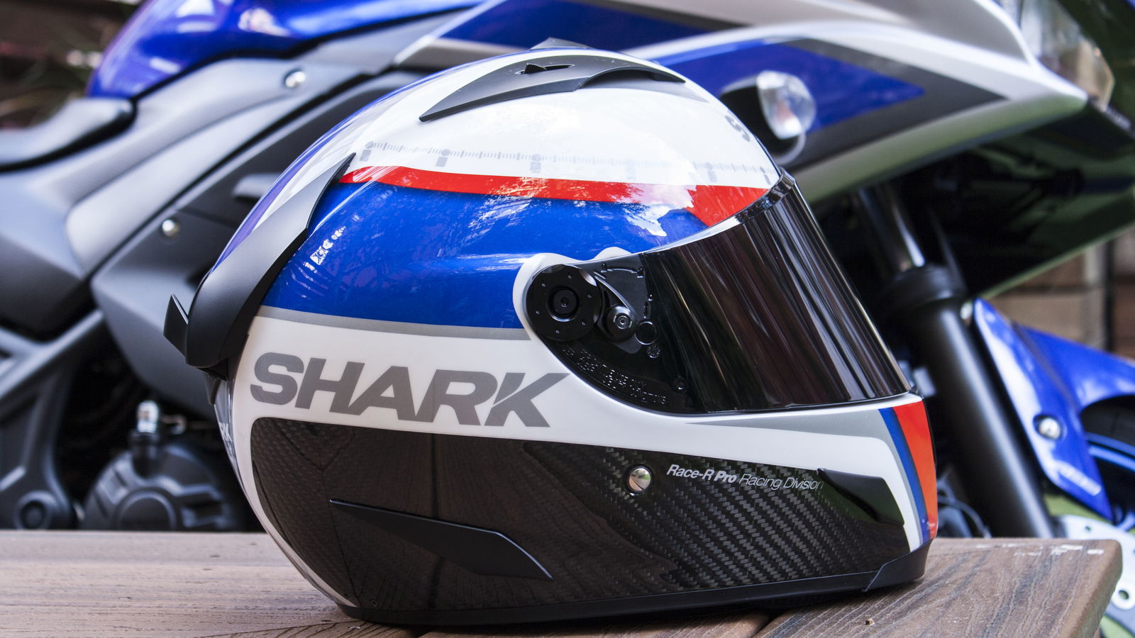 Review: Shark Race-R Pro Carbon (£519.99)