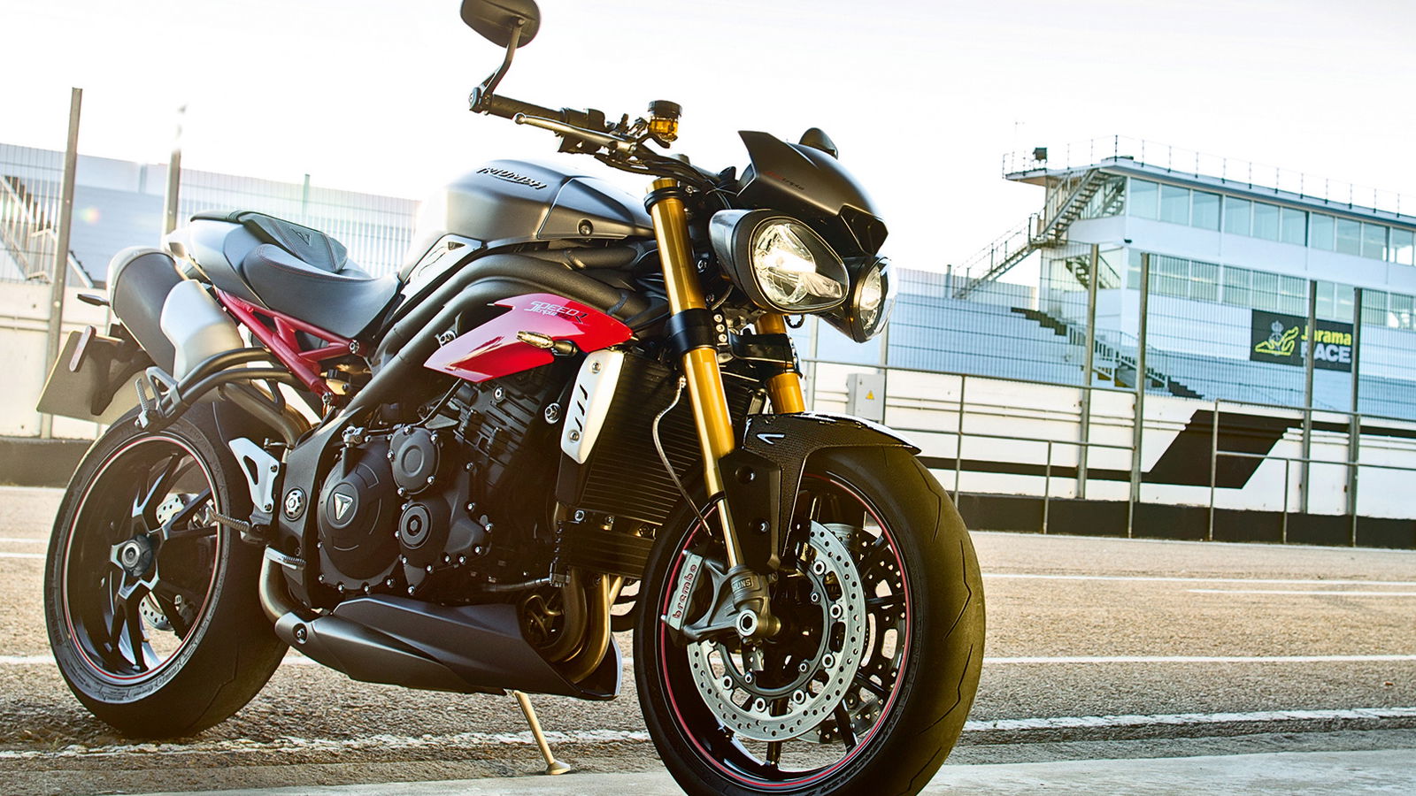 New Triumph Speed Triple revealed