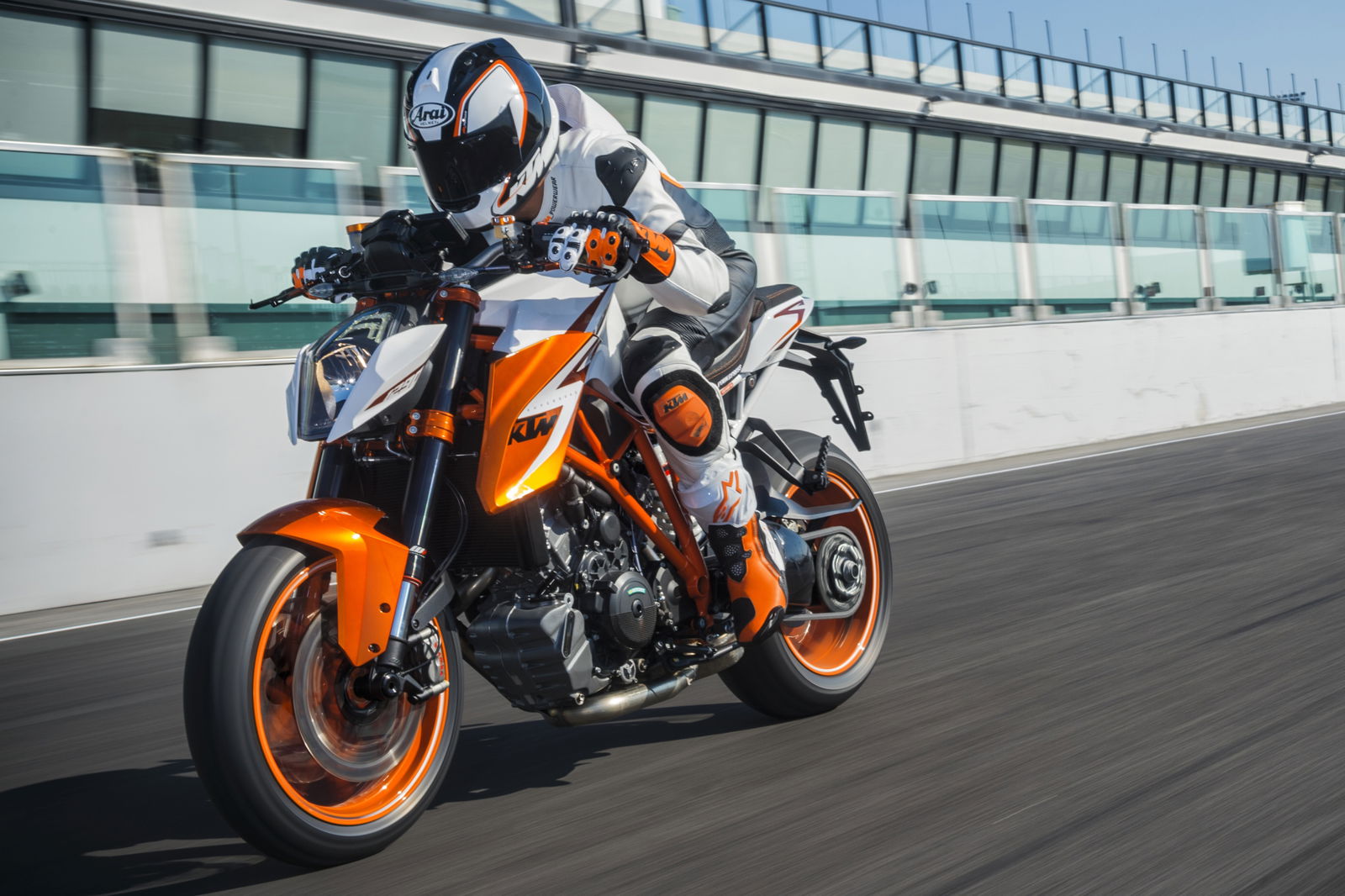 KTM announces new 690 Duke and 690 Duke R