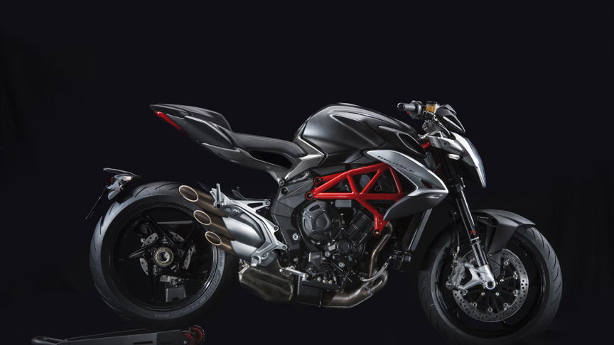 MV Agusta presents the new Brutale 800 at Eicma
