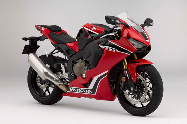 Honda CBR1000RR Fireblade 2017