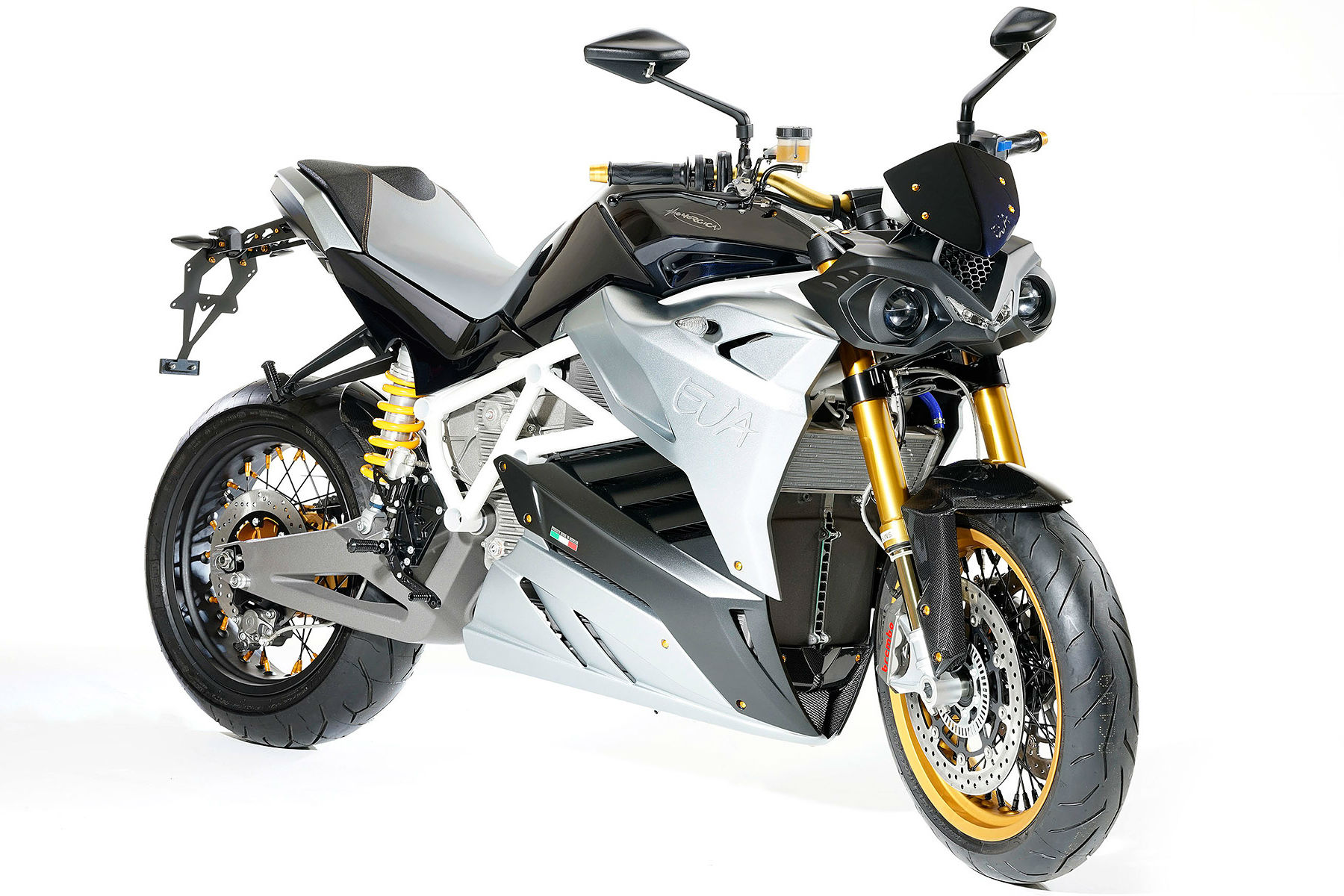 Electric Motorcycles News tests Energica Eva