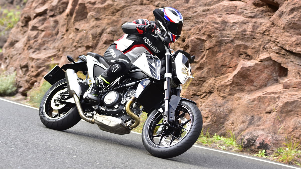 First ride: KTM 690 Duke and 690 Duke R review
