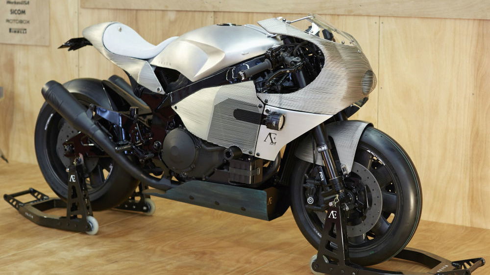 The SP1-powered Praëm SP3. Making a 15-year-old Honda look interesting
