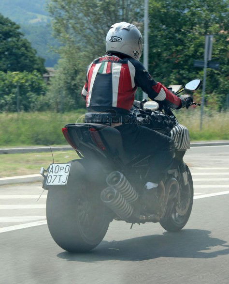 Pics: New Ducati spied