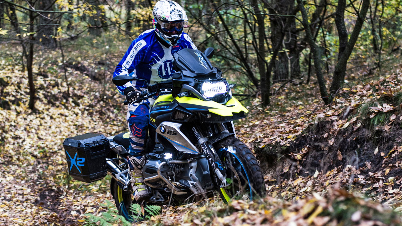 The two-wheel-drive R1200GS