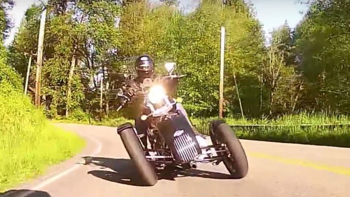 US firm can make your bike a leaning three-wheeler