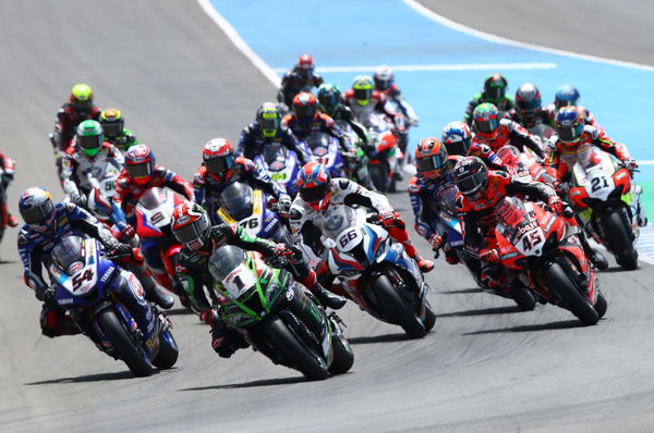 Start of the WorldSBK Jerez race