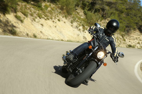 Triumph Speed Triple R video review