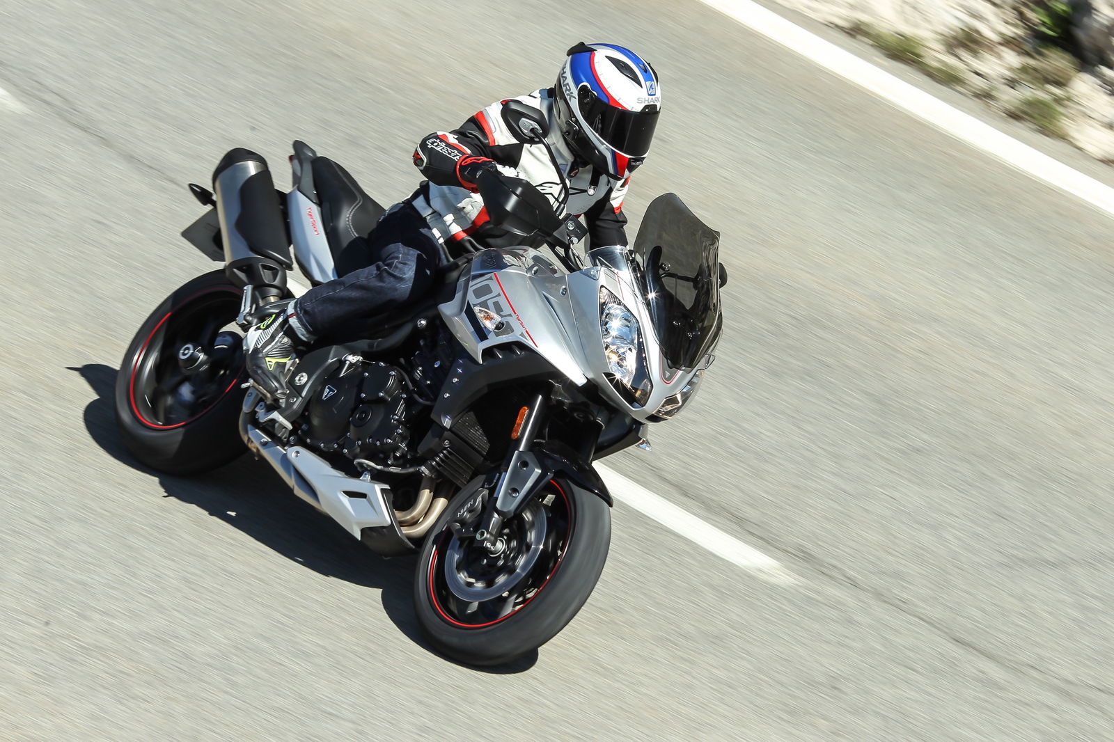 Triumph Thruxton R video review