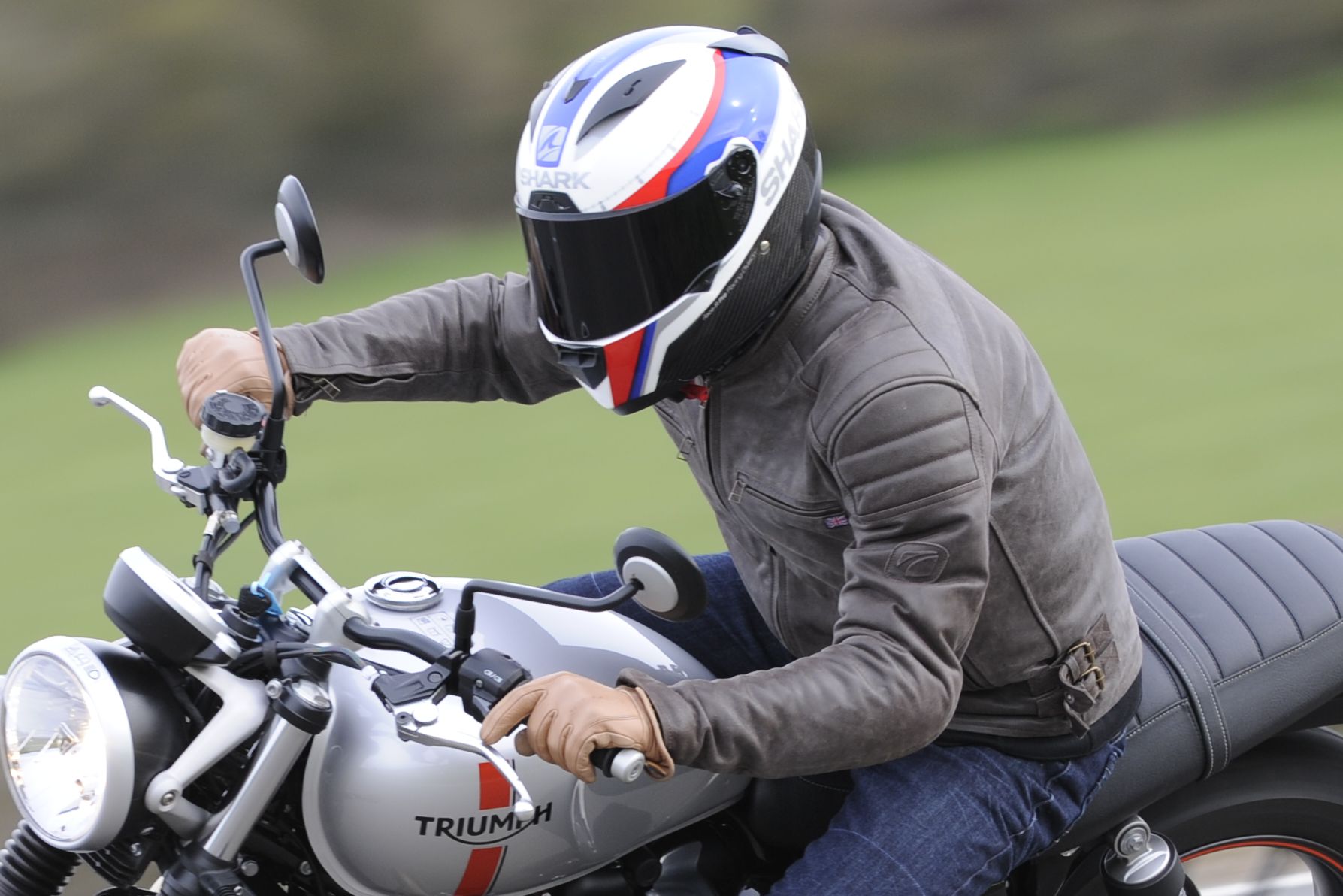 Review: Metzeler Roadtec 01 tyres - £240 - £250 per pair : By Kane Dalton