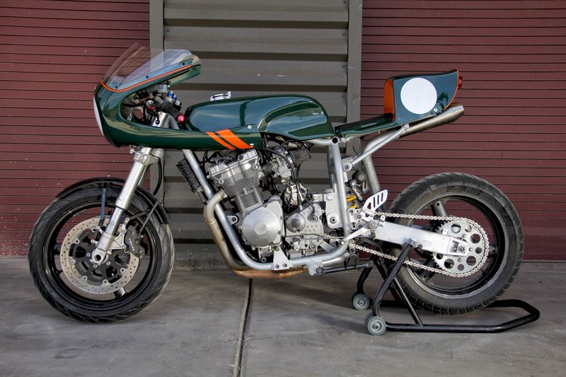 What if BMW used the engine from the K1600GT in a naked bike?