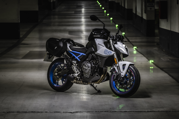 2023 Suzuki GSX-8S. - Suzuki