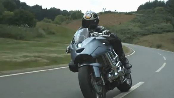 Video: Freddie Sheene tests Icon tribute
