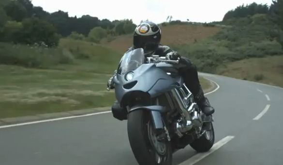 BMW S1000RR breaks 9-second quarter mile