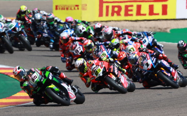 2022 WorldSBK field, start, grid