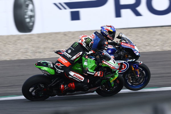 Jonathan Rea, Toprak Razgatlioglu - Kawasaki, Yamaha