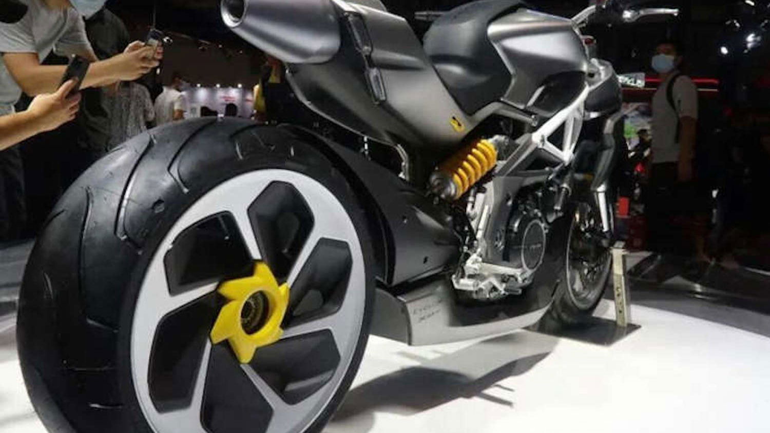Zongshen Cyclone RA9
