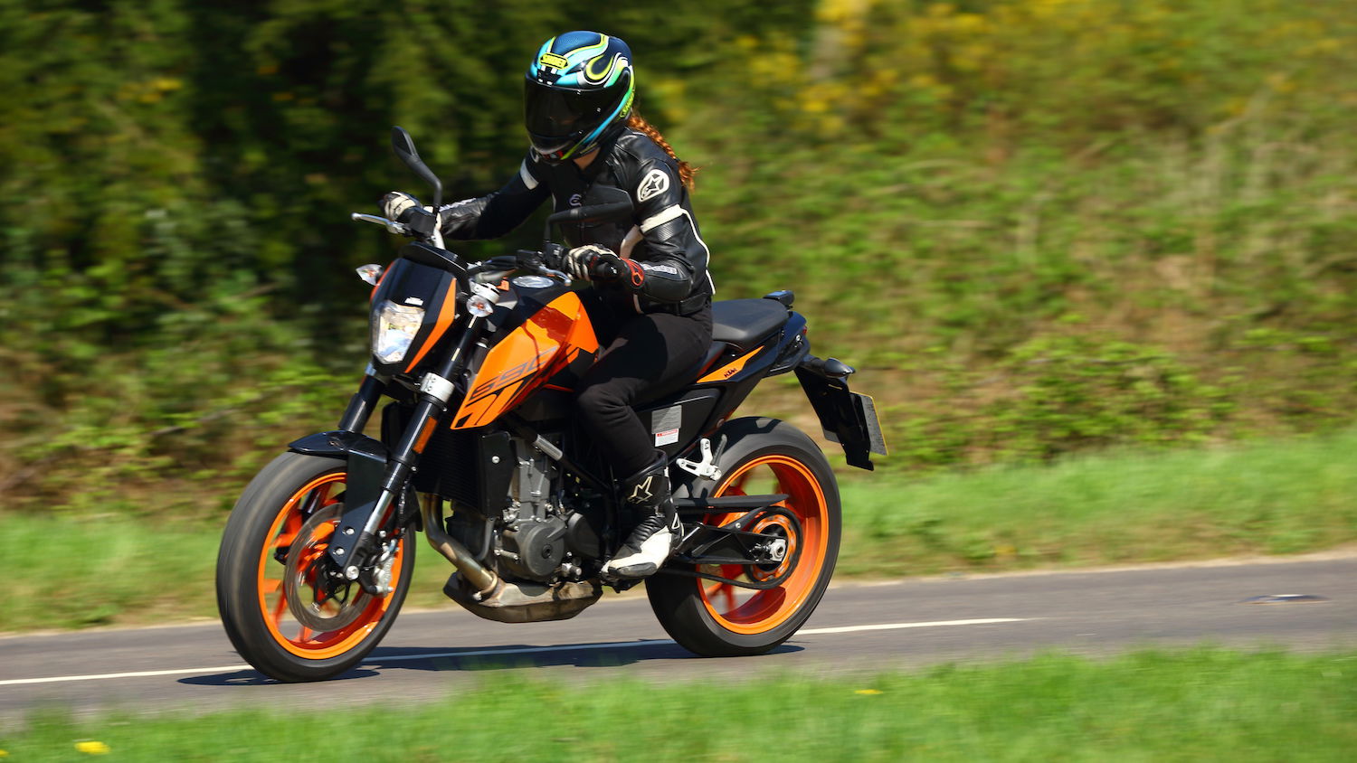 KTM 690 Duke long termer - first impressions