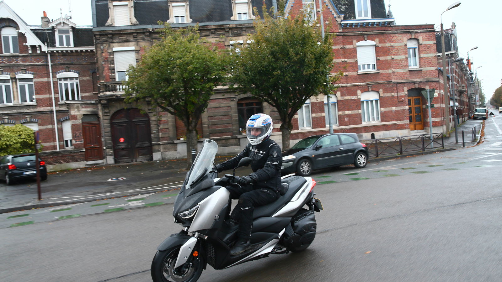 Yamaha XMAX 400 - first thoughts