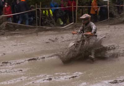 Muddy enduro