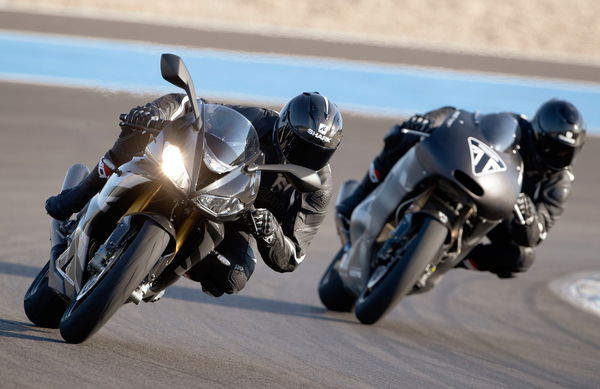 Daytona_Moto2_765-Dynamic_with_Moto2_Prototype 1200
