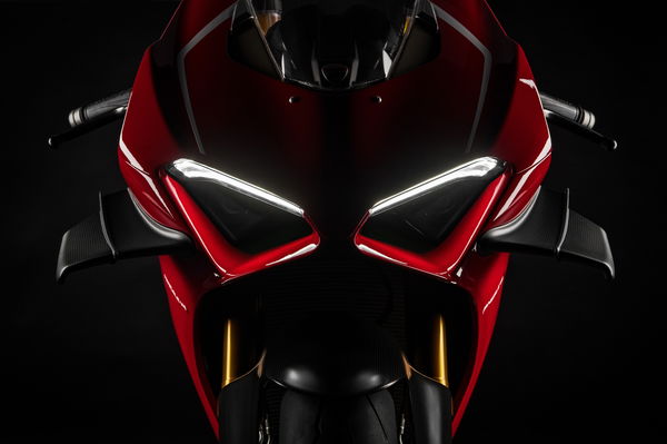 DucatiPanigaleV4R.jpg